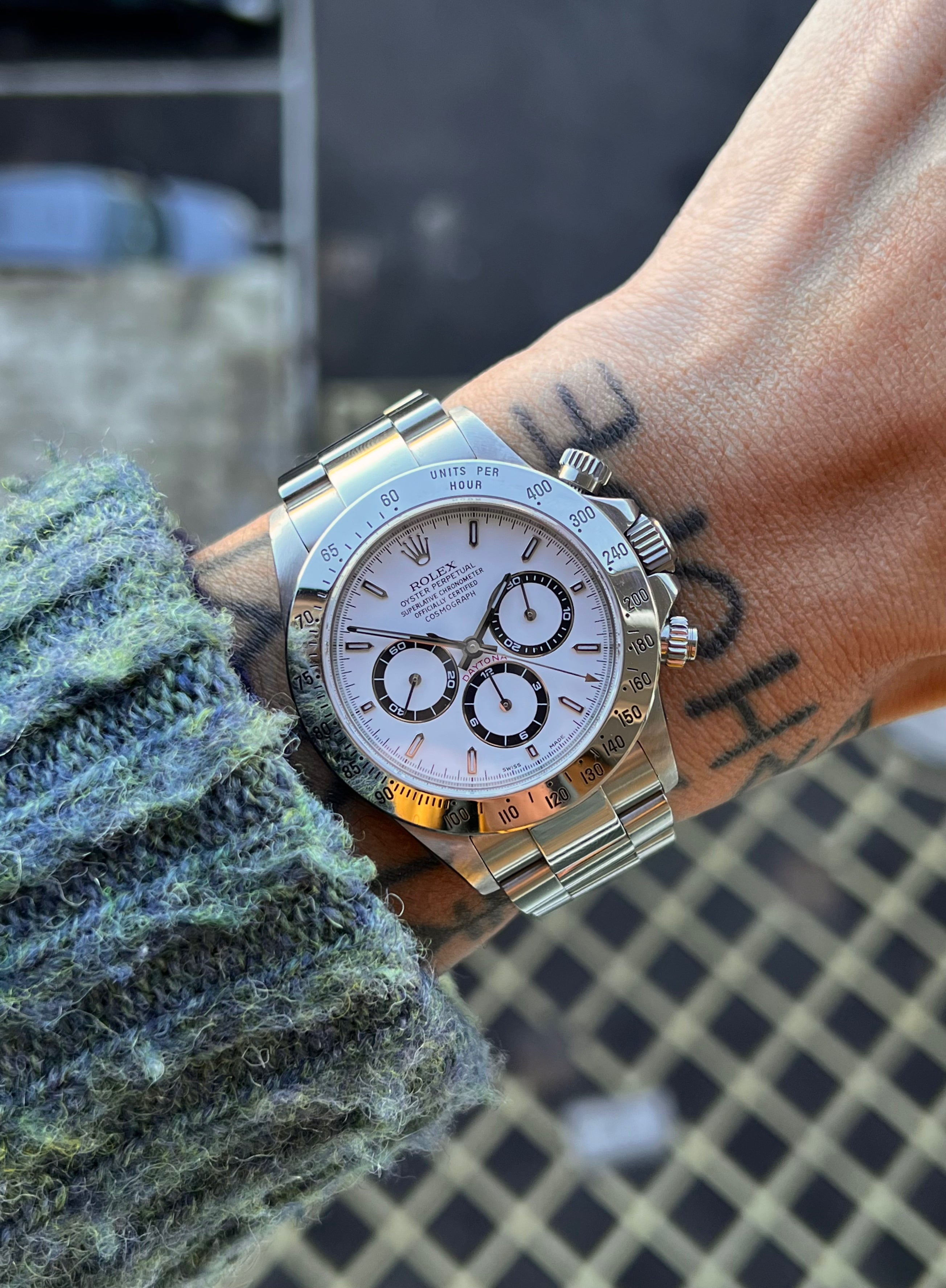 SSK TECHNICAL PITCH Jサイズ ホワイト Hands-On With The Playful Zenith Defy 21 Chroma II | Watchonista