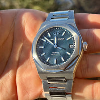 Girard Perregaux Laureato ref. 81010-11-431-11A