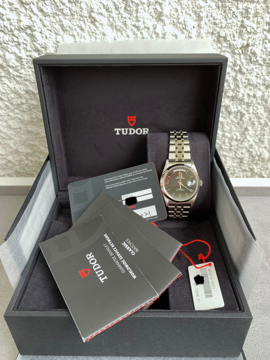 Tudor Date-Day "Black" ref. 76214